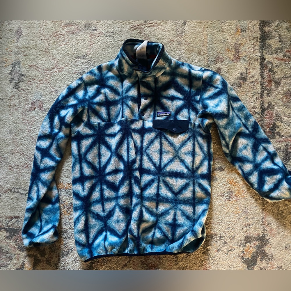 Limited Edition Blue + White Tie Dye Patagonia Fleece Women’s Medium